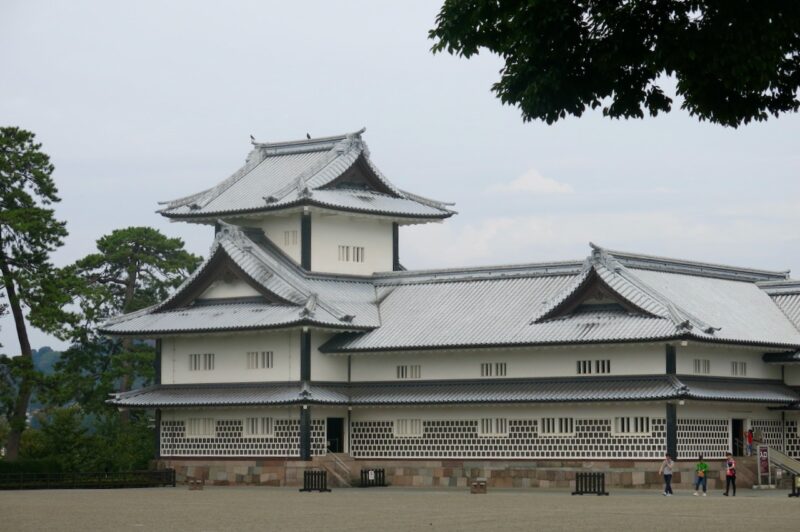Kanawaza Castle & Grounds. Image © PlanetSKI